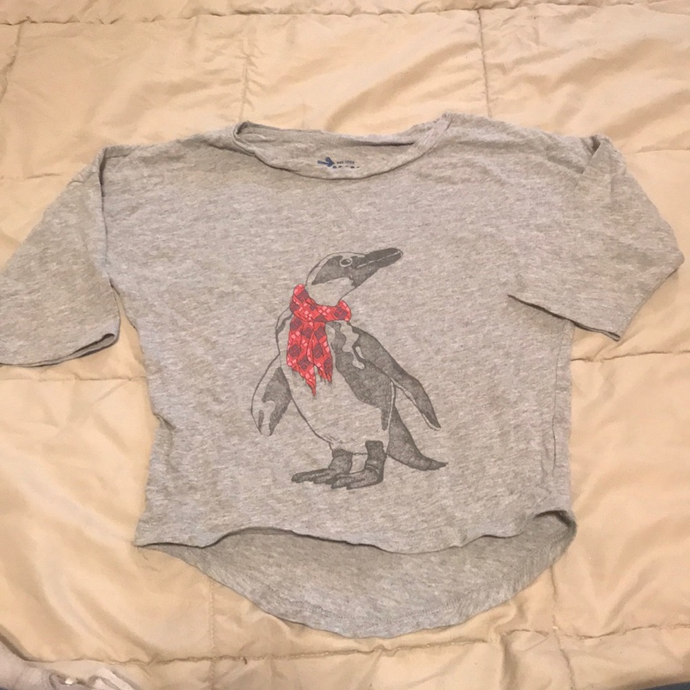 Girls 🐧 penguin shirt size xs